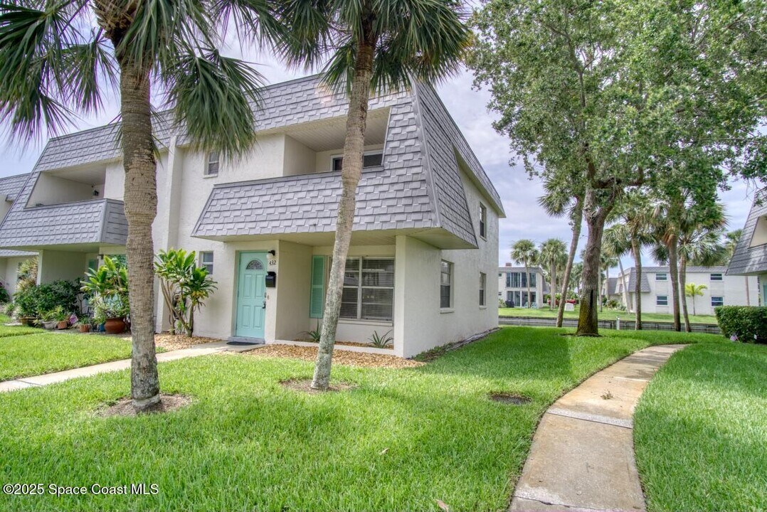 432 Dove Ln in Satellite Beach, FL - Building Photo