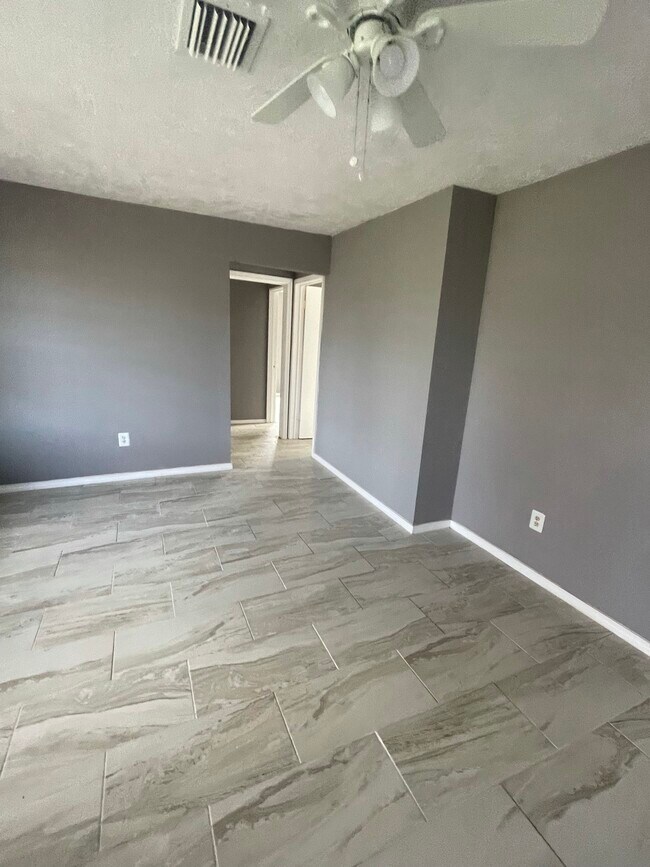 5102 Myrtlewood St in Houston, TX - Building Photo - Building Photo