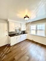 554 26th St in Niagara Falls, NY - Building Photo