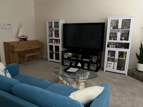 Room in Townhome on Derby Ct in Acworth, GA - Building Photo - Building Photo