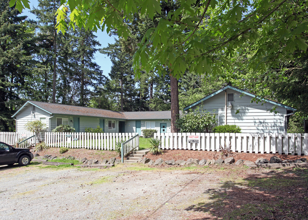 1730 S Kent Des Moines Rd in Des Moines, WA - Building Photo