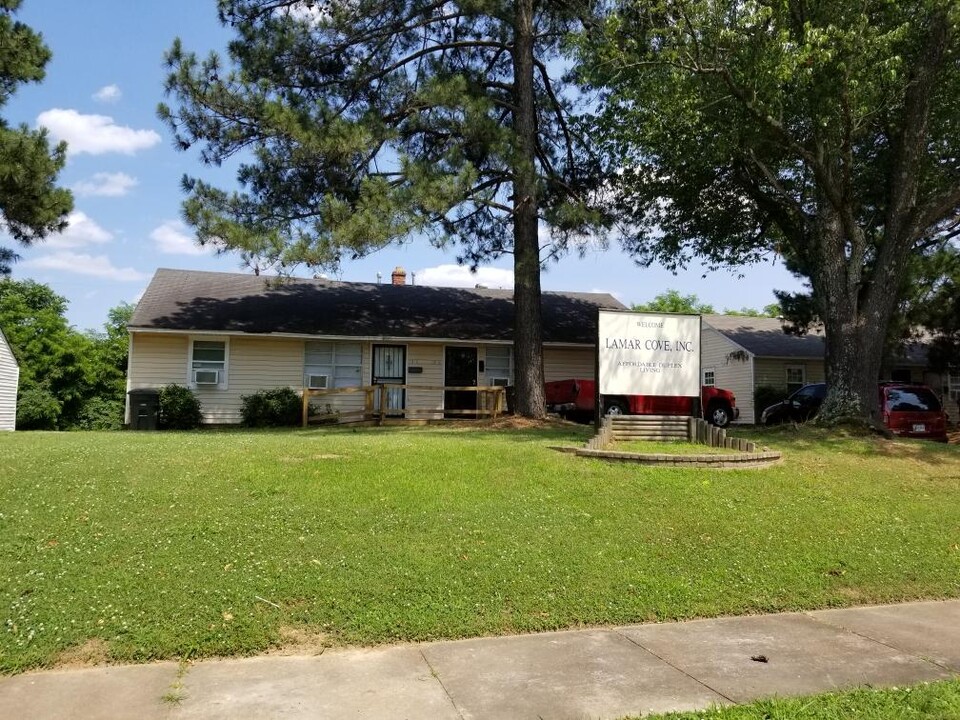 Lamar Cove Apartments in Memphis, TN - Building Photo