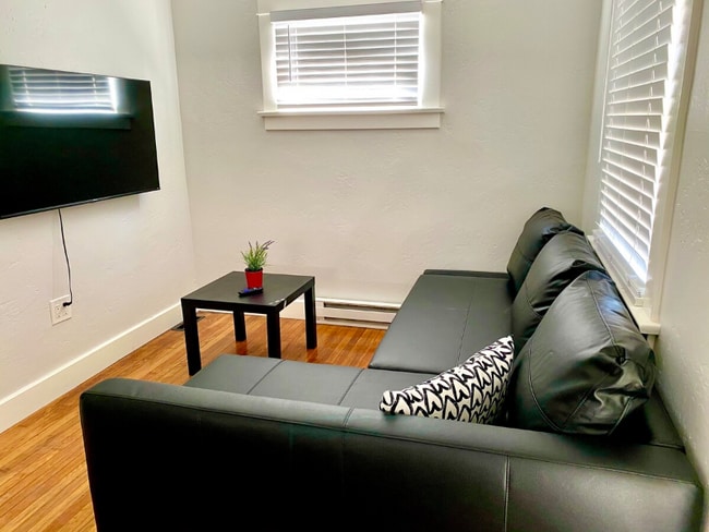 property at 4747 35th St