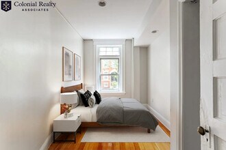 10 Strathmore Rd in Brookline, MA - Foto de edificio - Building Photo