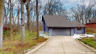 1280 Sunset Rd in Ann Arbor, MI - Building Photo