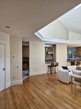 423 Concord Rd in Weston, MA - Building Photo - Building Photo