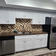 11011 S Lakeview Dr in Pembroke Pines, FL - Building Photo - Building Photo