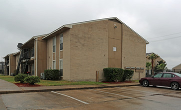 Dyersdale Village in Houston, TX - Foto de edificio - Building Photo