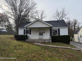 1308 Chestnut St in Shelbyville, KY - Building Photo