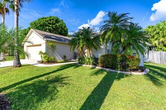 967 SE Browning Ave in Port St. Lucie, FL - Building Photo - Building Photo