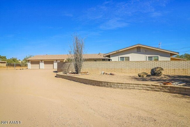 property at 6518 E Sunnyside Dr