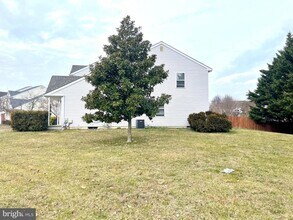 673 Warren Dr in Middletown, DE - Building Photo - Building Photo