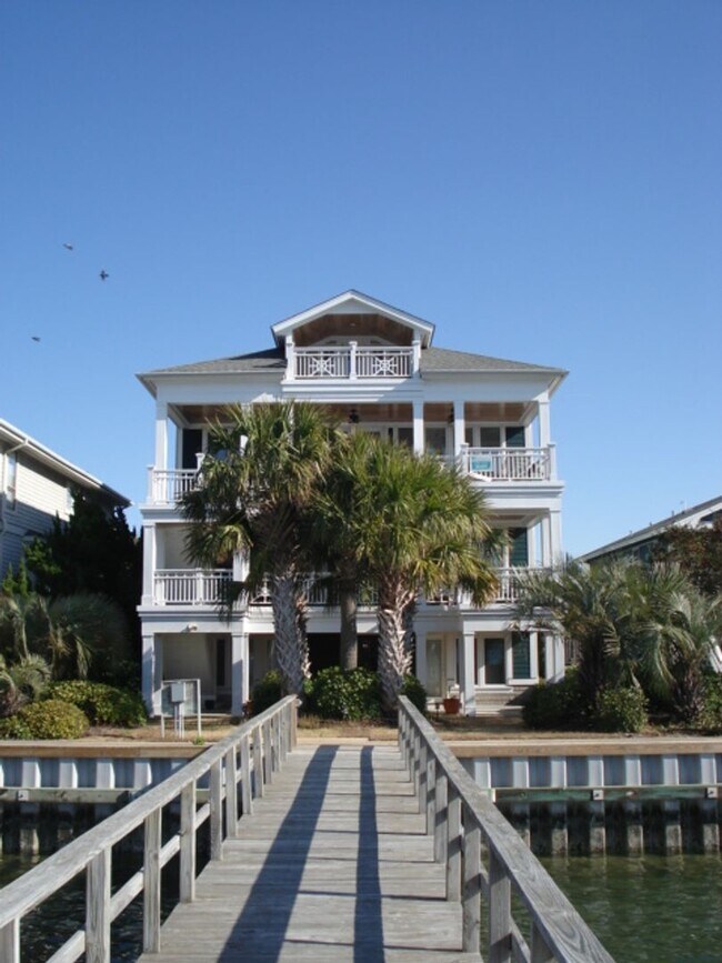4B Channel Ave in Wrightsville Beach, NC - Building Photo - Building Photo
