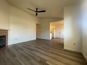 364 Bishop Dr in Vacaville, CA - Building Photo - Building Photo