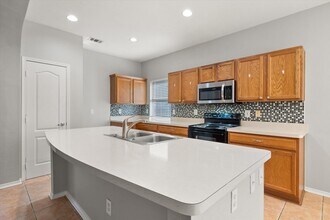 7107 Matlock Meadow Ct in Arlington, TX - Building Photo - Building Photo