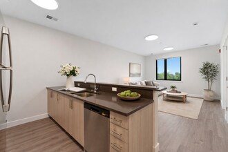 49 N Day St in Orange, NJ - Building Photo - Building Photo