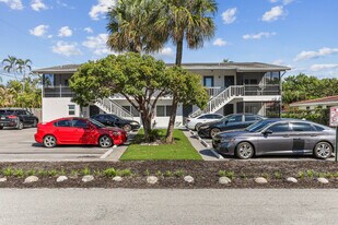 521 NE 43rd St, Unit 1 in Boca Raton, FL - Building Photo