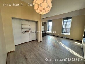 161 W Main St in Whitewater, WI - Building Photo - Building Photo