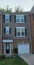 9105 Fox Stream Way in Upper Marlboro, MD - Foto de edificio - Building Photo