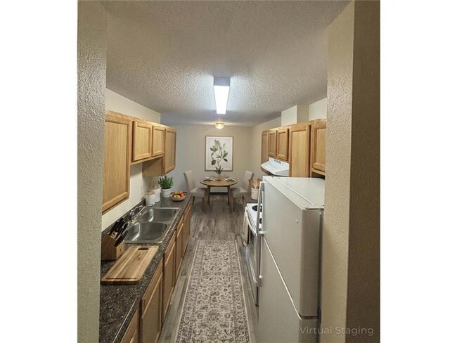 720 Melody Ln in Fergus Falls, MN - Building Photo - Building Photo