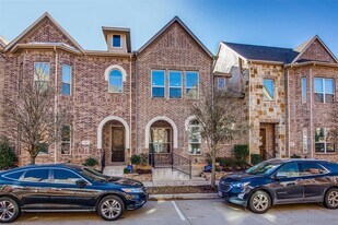 4225 Broadway Ave in Flower Mound, TX - Building Photo