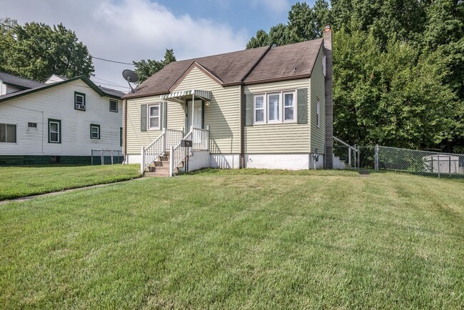 property at 1009 Orchard Ave