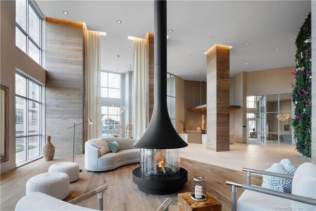 850 Pacific St in Stamford, CT - Foto de edificio - Building Photo