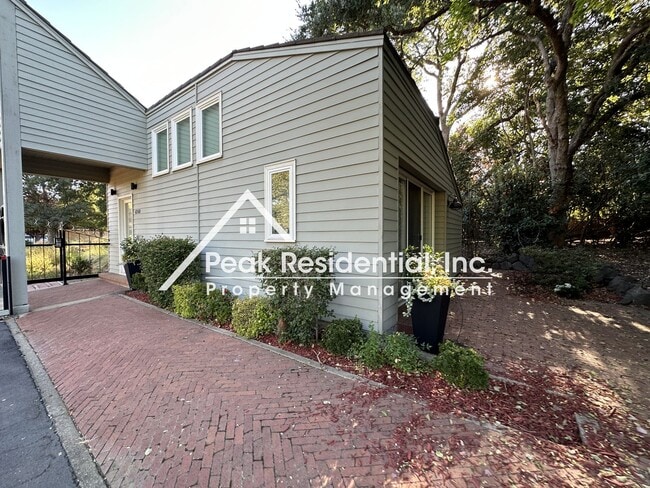 4740 Sun Run Ln in Fair Oaks, CA - Building Photo - Building Photo