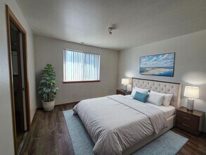 324 Maylea Pl in Canyonville, OR - Building Photo - Building Photo