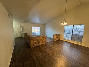 2905 Woodlark Dr in Fort Worth, TX - Building Photo - Building Photo