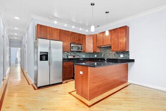 2629 W Chicago Ave, Unit 3 in Chicago, IL - Building Photo - Building Photo
