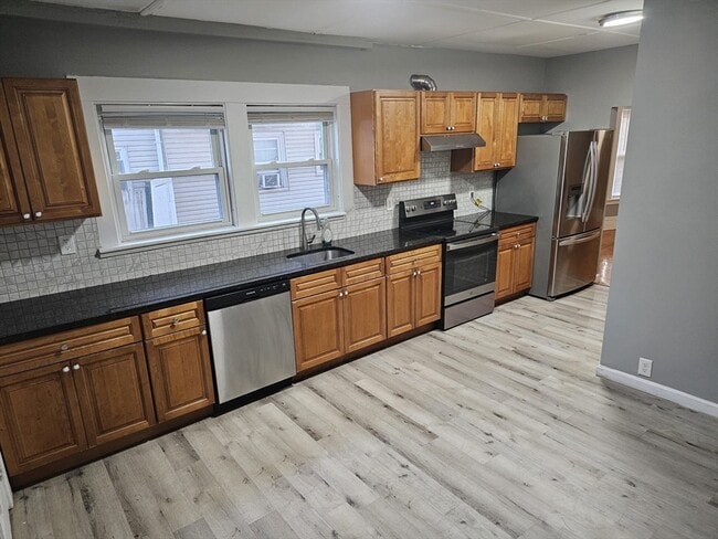 74 Grant St in Lynn, MA - Building Photo - Building Photo