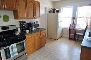 151 Forest Hills St in Boston, MA - Building Photo