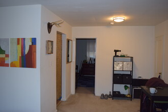 8514 Glenview Ave in Silver Spring, MD - Building Photo - Interior Photo