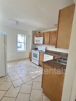 414 W 9th Ave in Huntington, WV - Building Photo