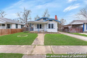 414 Barrett Pl in San Antonio, TX - Building Photo - Building Photo