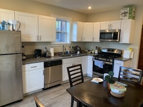 174 Saint Alphonsus St, Unit 3 in Boston, MA - Building Photo - Building Photo