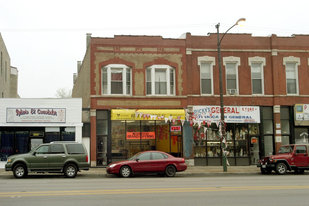 2653-2657 W North Ave in Chicago, IL - Building Photo