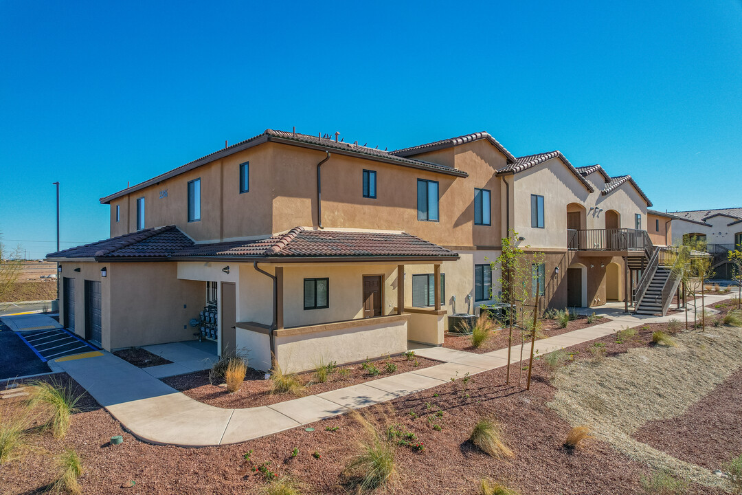 The Courtyard Apartment Homes Photo