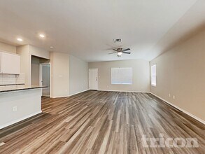 4014 Stanley Park in Converse, TX - Building Photo - Building Photo