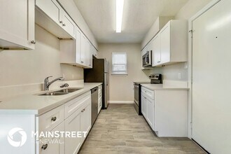 12920 Spring Oak Dr in Balch Springs, TX - Building Photo - Building Photo