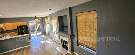4322 NE 76th Ave in Portland, OR - Building Photo - Building Photo