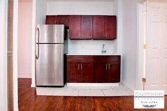 5 W 101st St in New York, NY - Building Photo - Building Photo
