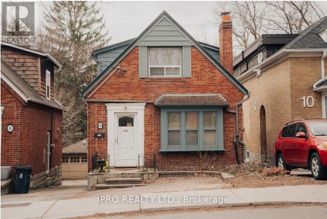 property at 8 Runnymede Rd