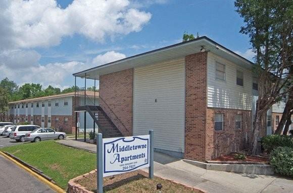 1809 Debarry Ave in Orange Park, FL - Building Photo