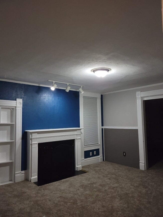 property at 1103 Harlem Blvd