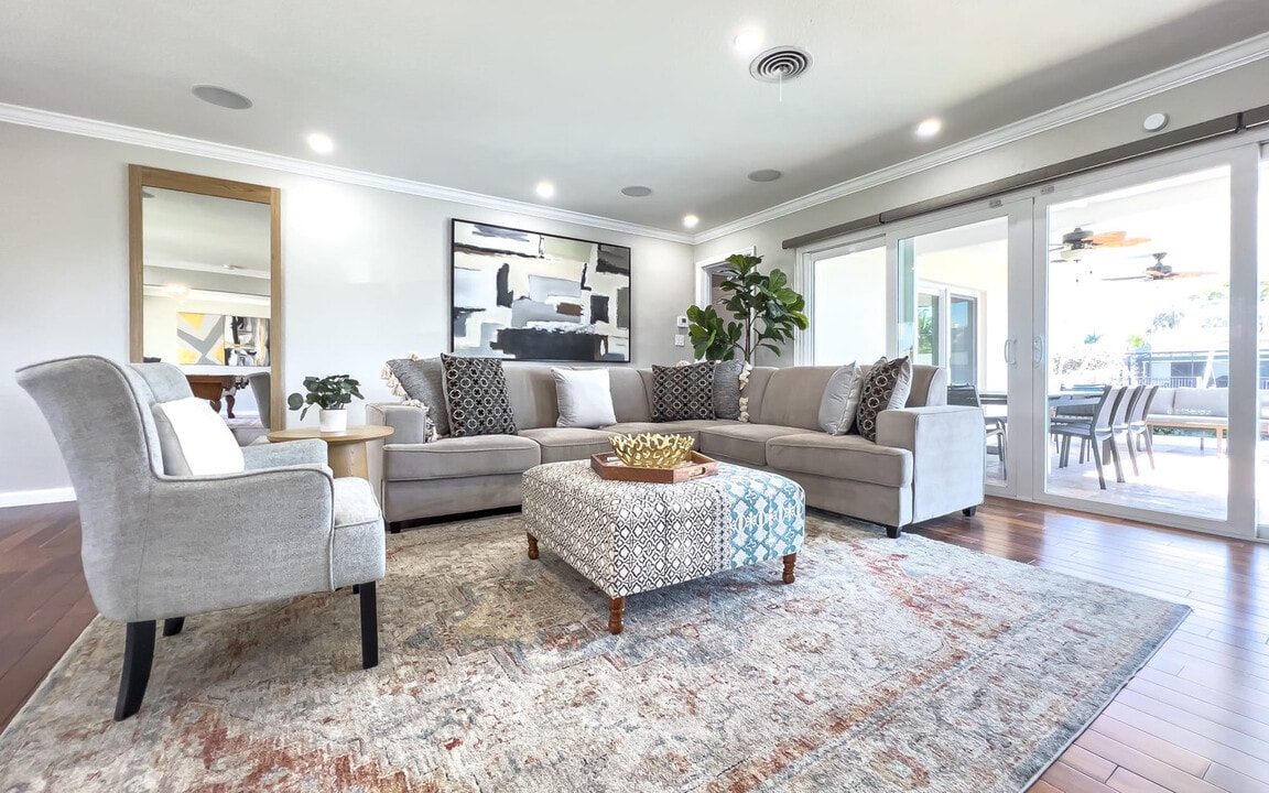 1466 NE 57th Ct in Fort Lauderdale, FL - Building Photo