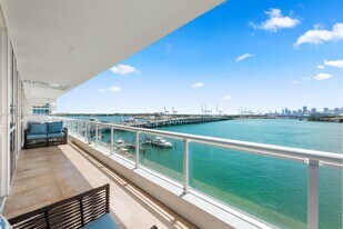 540 West Ave, Unit 714 in Miami Beach, FL - Building Photo
