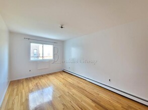 25-28-28 35th St in Queens, NY - Building Photo - Building Photo