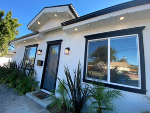 17040 Strathern St in Van Nuys, CA - Building Photo - Building Photo